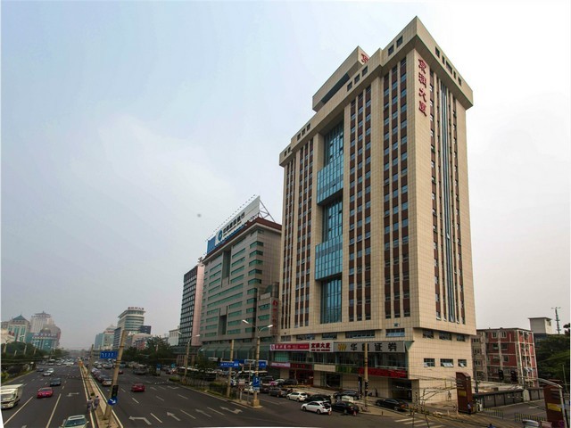 安徽一手女装批发哪个牌子好